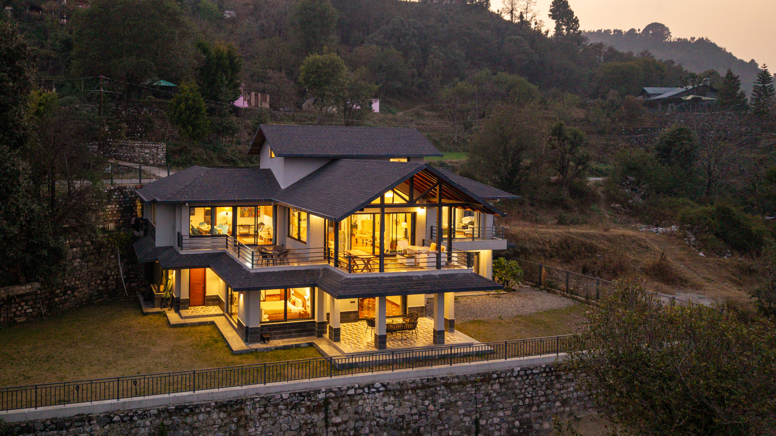Summerfield Manor, Bhimtal, Kumaon Region - Hill Villas - Uttarakhand